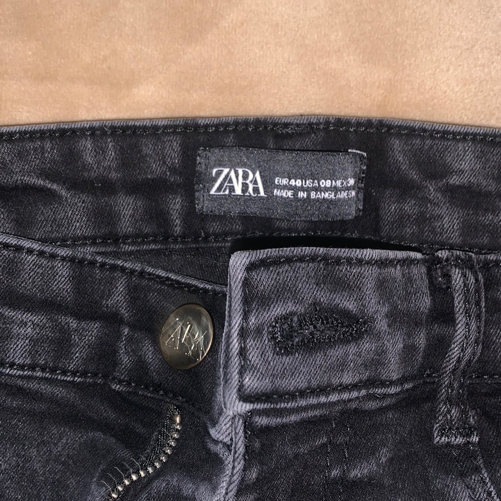 Skinny jegging jeans